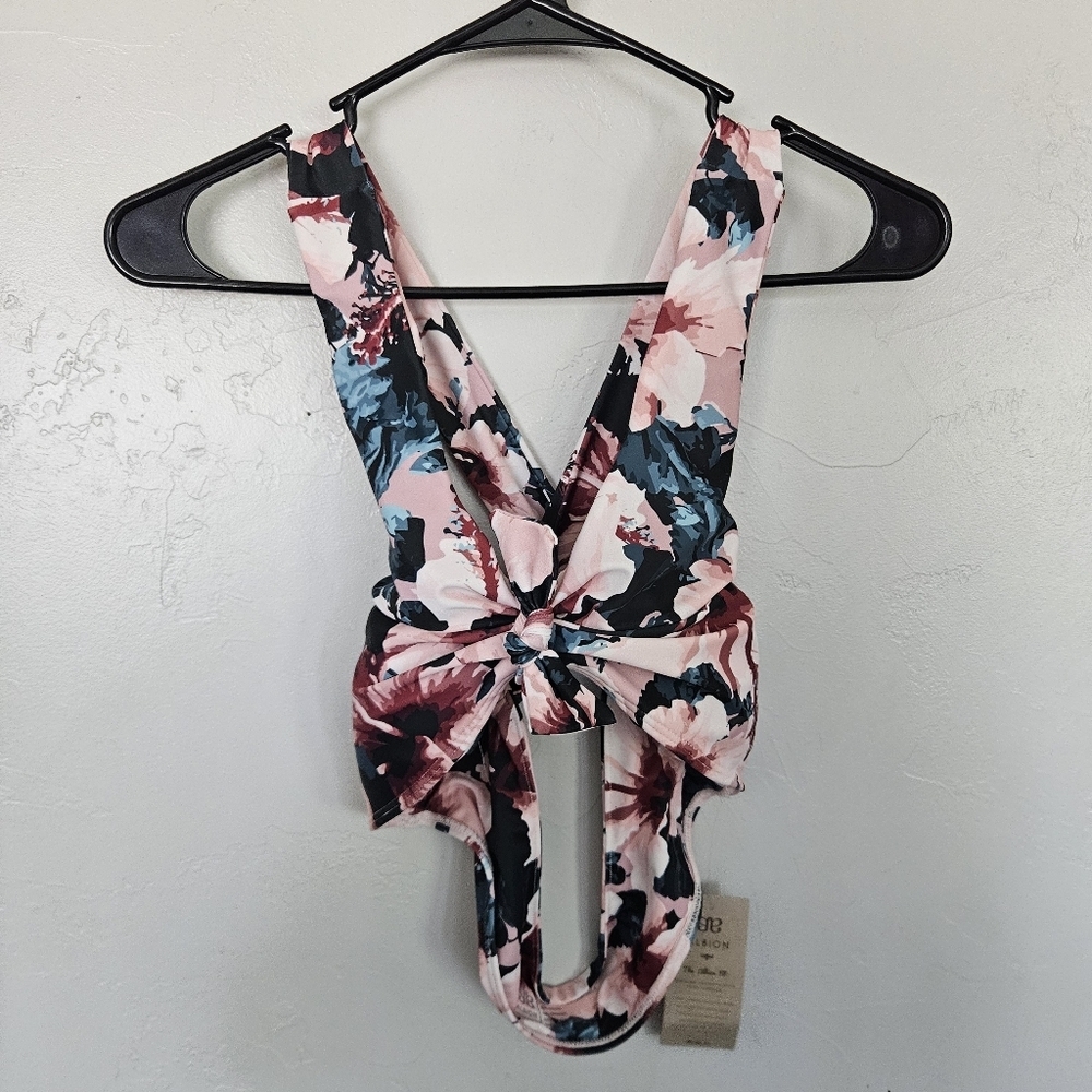 Albion NWT Women's Large Bronte Top Knot Swim Bikini Floral Pink Blue Cross Back